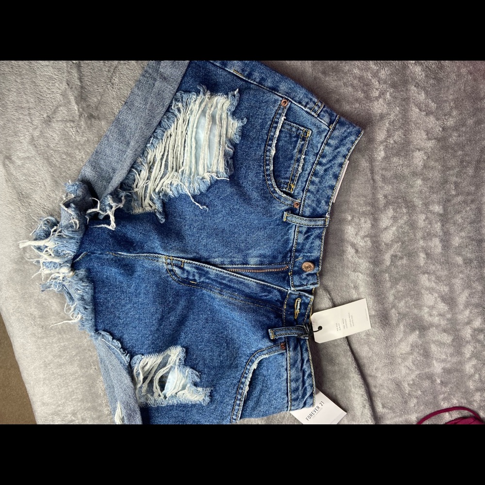 NWT Forever 21 Concert Shorts Size 28